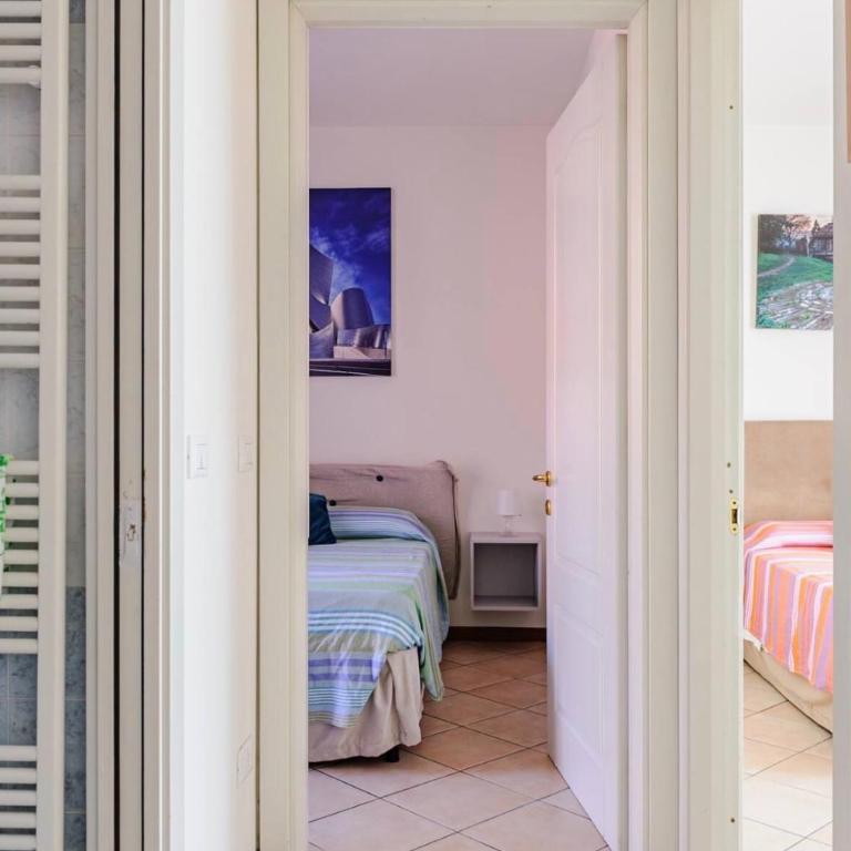 Marta Apartment ,Free Private Parking, Near The City Centre & Hospital - Appartamento con 2 Camere da Letto - 8