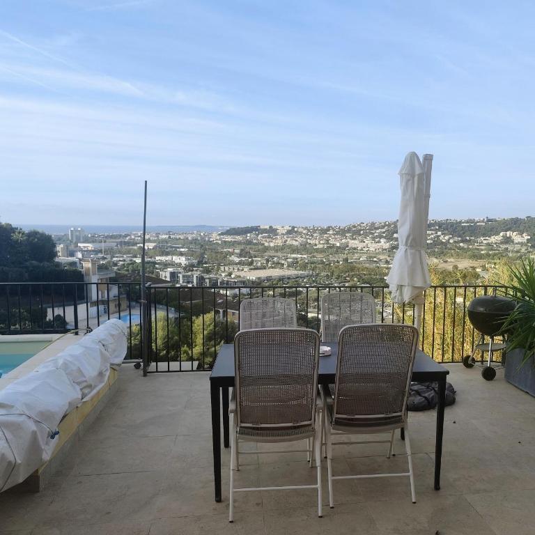 T2 vue imprenable au calme - Apartment mit 1 Schlafzimmer - 3
