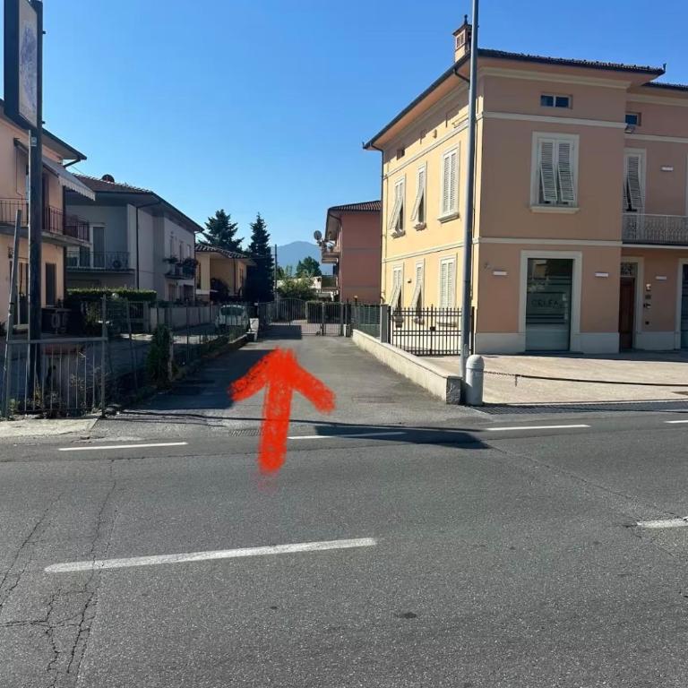 Marta Apartment ,Free Private Parking, Near The City Centre & Hospital - Appartamento con 2 Camere da Letto - 37