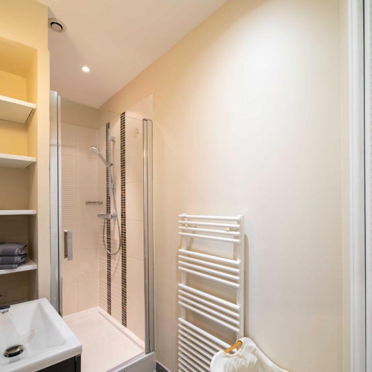 Quiet and luxurious apartment - Cannes Center - Appartement 2 Chambres - 8