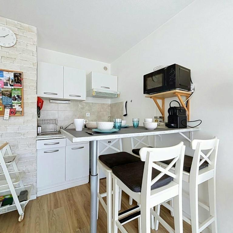Studio Carnon ~ Plage, port et commerces, tout proche! - Studio - 4