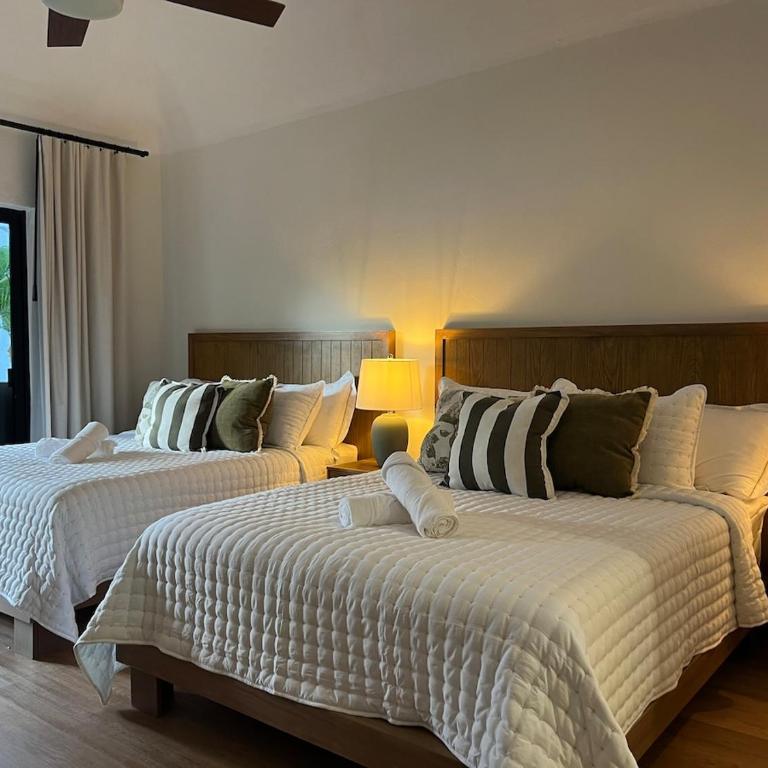 Entire Private Villa in HZ - Pool & Outdoor Living - Three-Bedroom Villa - 20