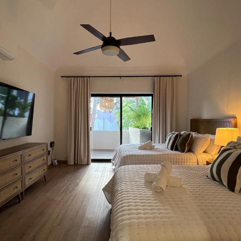 Entire Private Villa in HZ - Pool & Outdoor Living - Three-Bedroom Villa - 38