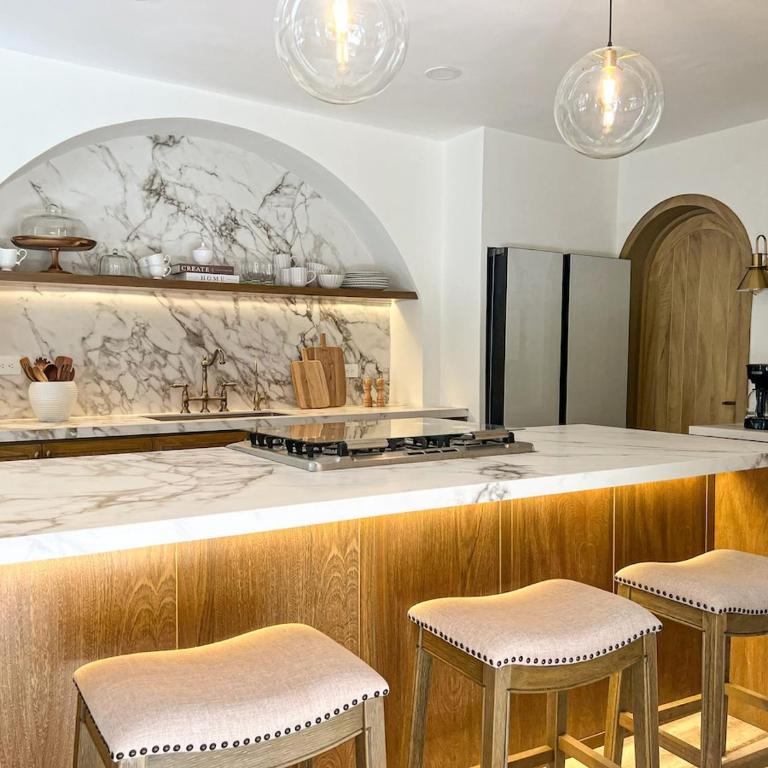 Entire Private Villa in HZ - Pool & Outdoor Living - Three-Bedroom Villa - 50
