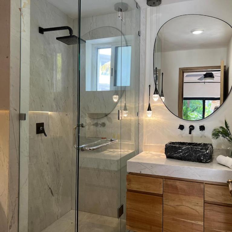 Entire Private Villa in HZ - Pool & Outdoor Living - Three-Bedroom Villa - 78