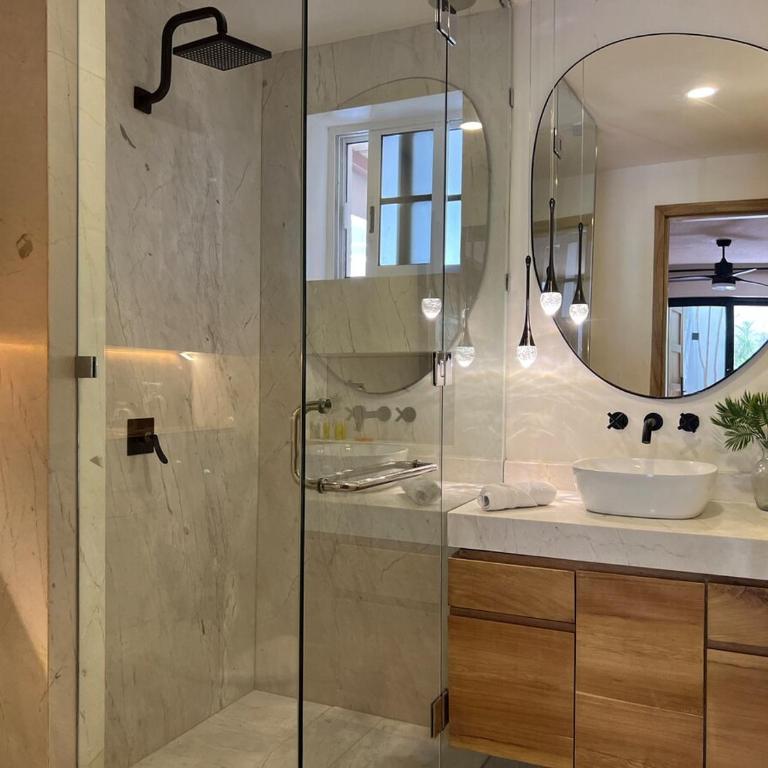 Entire Private Villa in HZ - Pool & Outdoor Living - Three-Bedroom Villa - 79