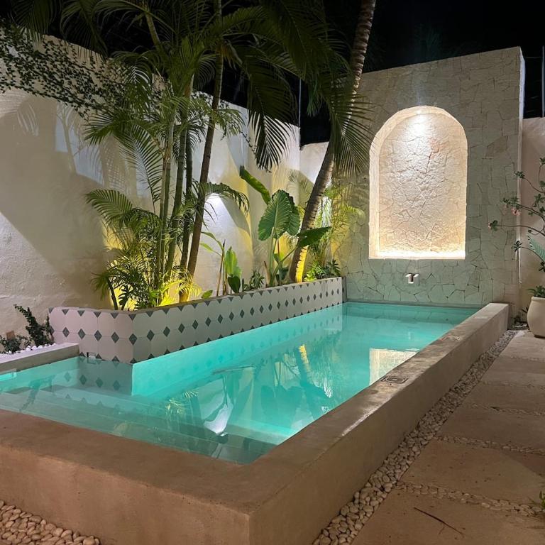 Entire Private Villa in HZ - Pool & Outdoor Living - Three-Bedroom Villa - 90
