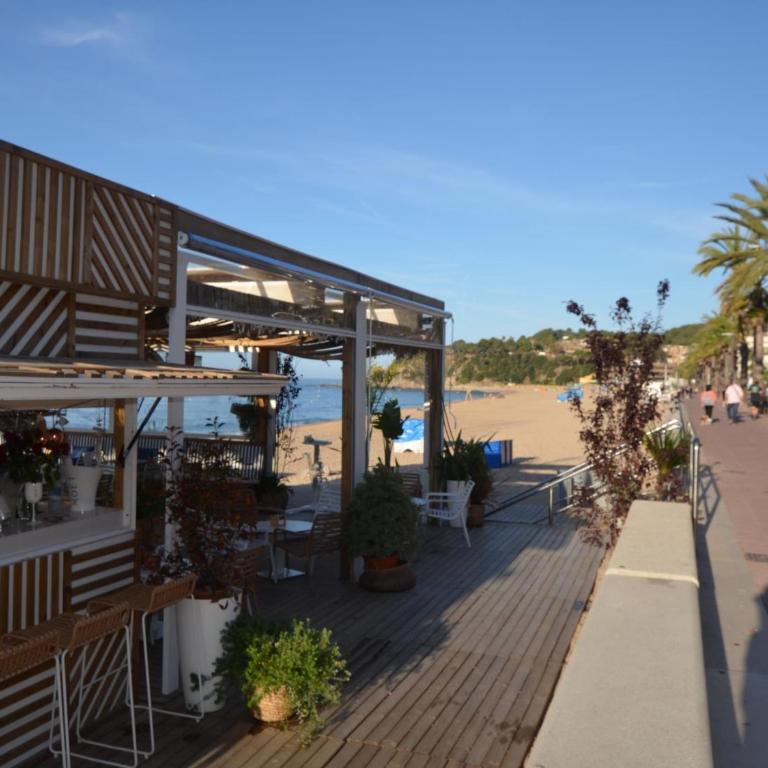 Villa solimar 200mts playa lloret - Maison de Vacances - 28