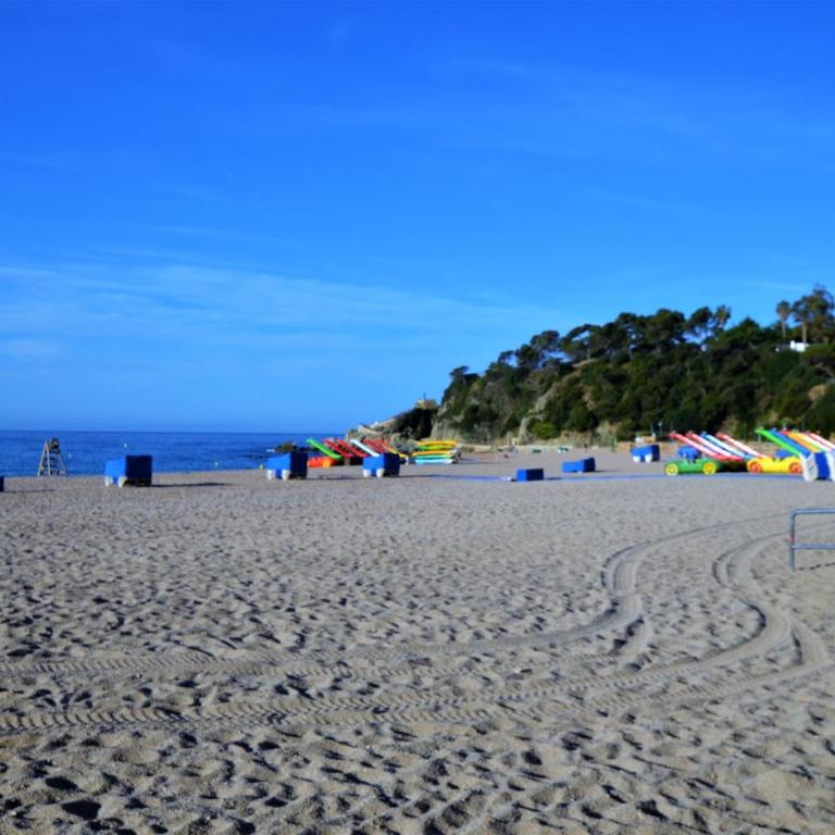 Villa solimar 200mts playa lloret - Maison de Vacances - 31