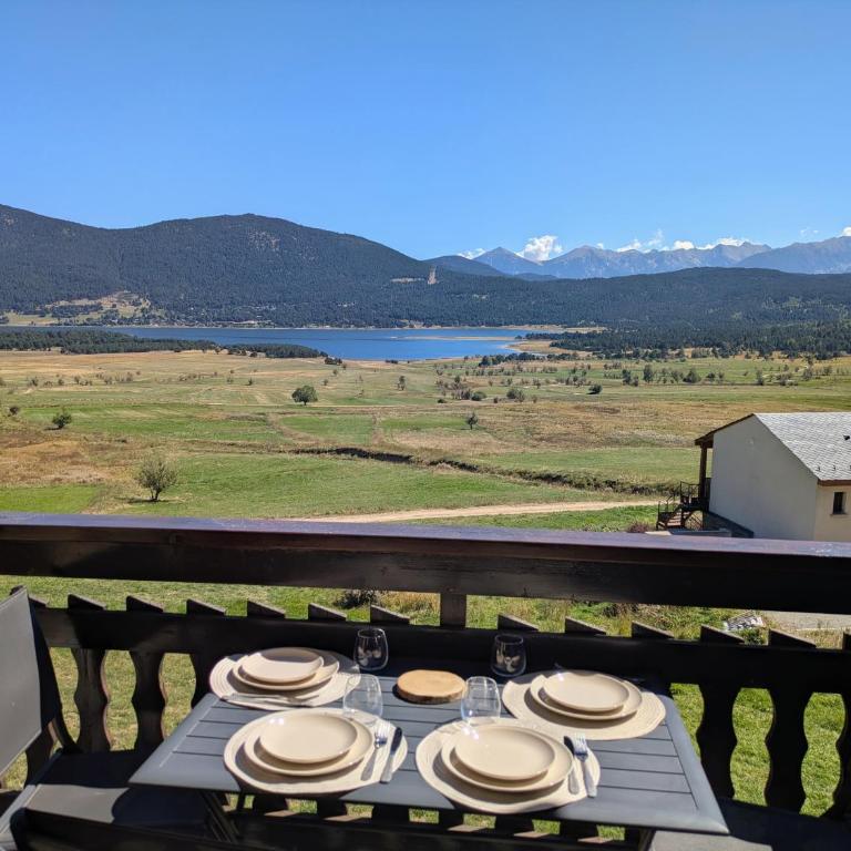 Appartement 2 chambres avec balcon, vue lac, parking et garage - Appartamento con 1 Camera da Letto - 1