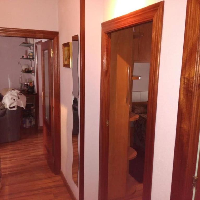 Apartamento completo a 5 minutos de la catedral y de las zonas de ocio - Two-Bedroom Apartment - 3