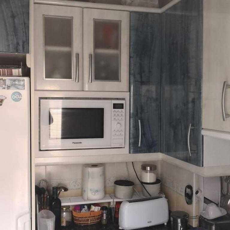 Apartamento completo a 5 minutos de la catedral y de las zonas de ocio - Two-Bedroom Apartment - 12
