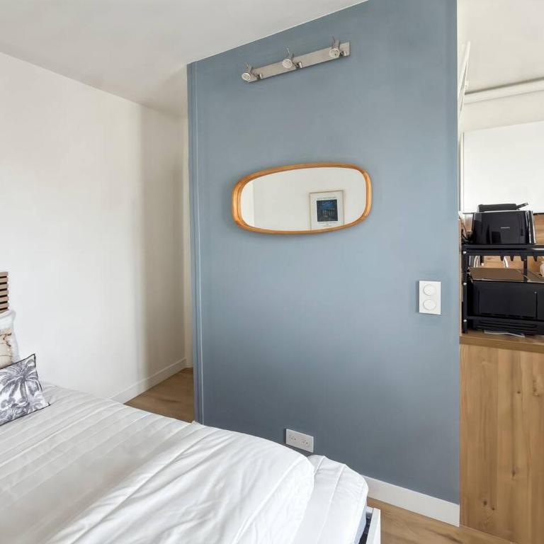 Studio lumineux pres du canal Saint Martin - Appartement - 12