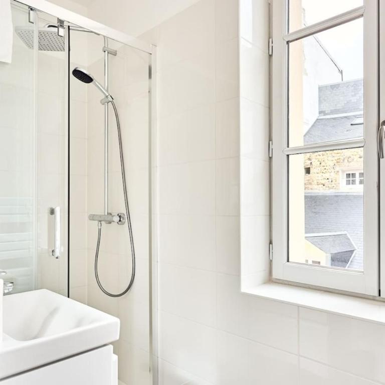 Cosy et charmant, adresse ideale rue des Bains) - Apartamento - 6