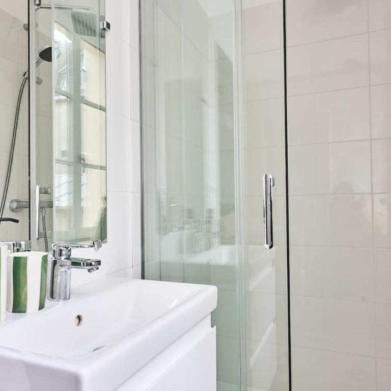 Cosy et charmant, adresse ideale rue des Bains) - Apartamento - 13