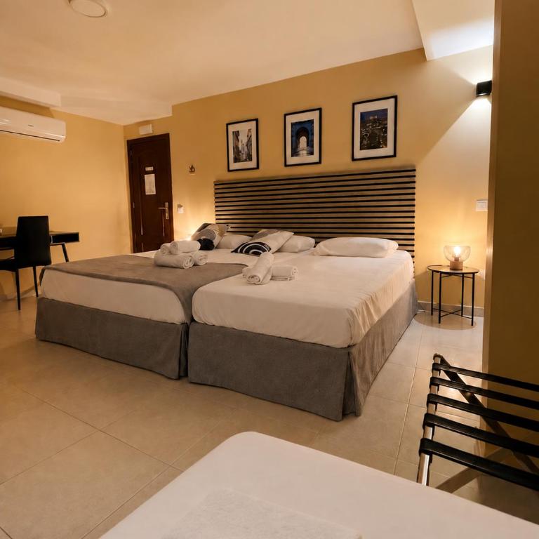Júbilus Rooms - Habitación Cuádruple Económica - 5