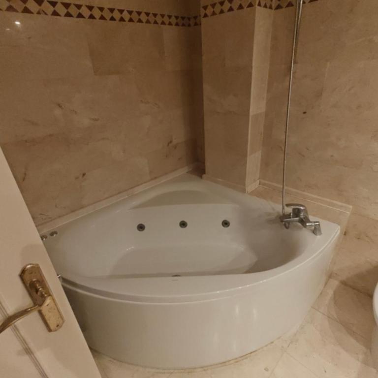 Magna Marbella - Apartamento de 2 dormitorios - 11