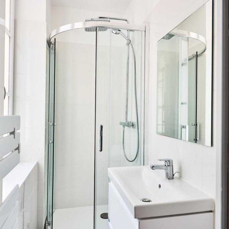 Cocon lumineux, plage et marche a 2 minutes, Trouville - Apartment - 8