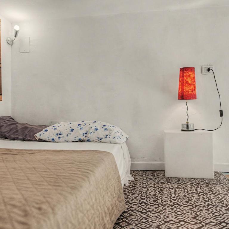 Tribunapoli Apartment - Appartamento con 4 Camere da Letto e Balcone - 18