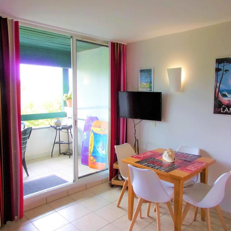 Cosy 21 M2 With Loggia Pool Near The Beach - Appartement - 2