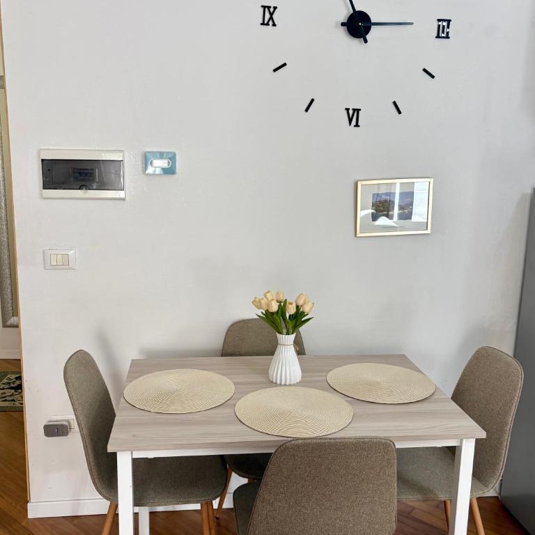 Naisa Home - One-Bedroom Apartment - 14