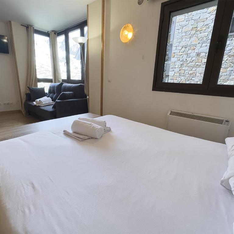 Apartamentos Princesa Park 3000 - Estudio con vistas parciales a la montaña - 13