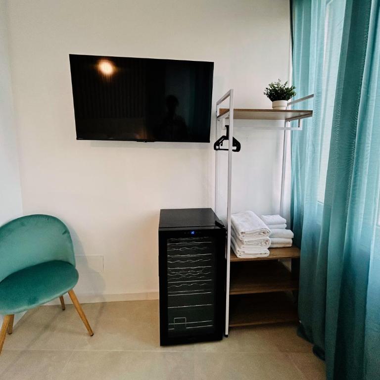 Bologna Station Suites Pietramellara - Self Check-in - Camera Tripla Comfort con Doccia - 8