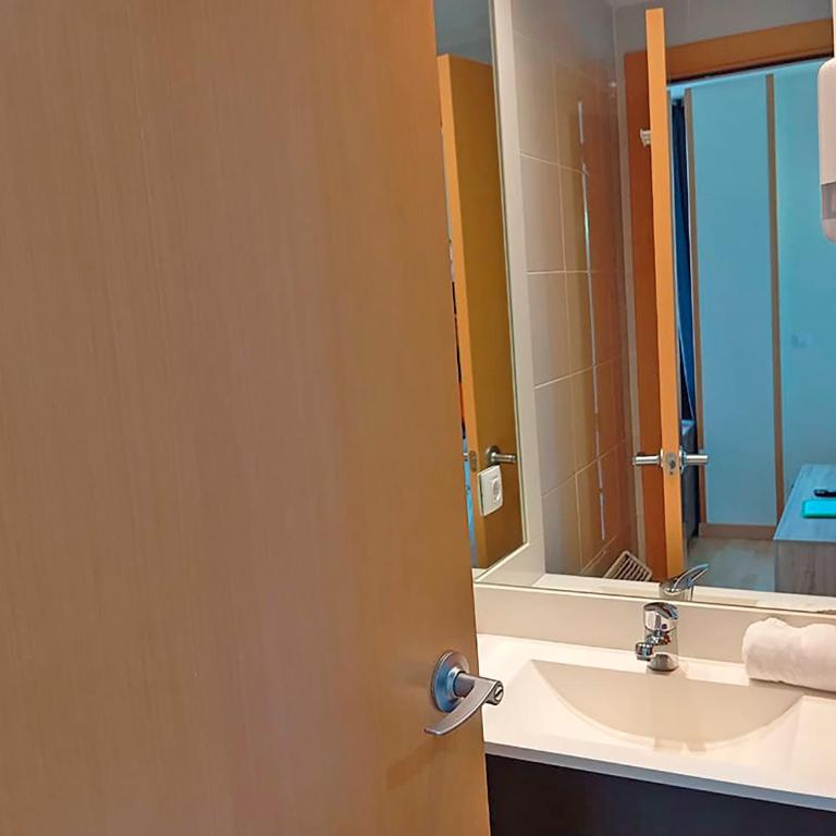 Apartamentos Princesa Park 3000 - Estudio con vistas parciales a la montaña - 25