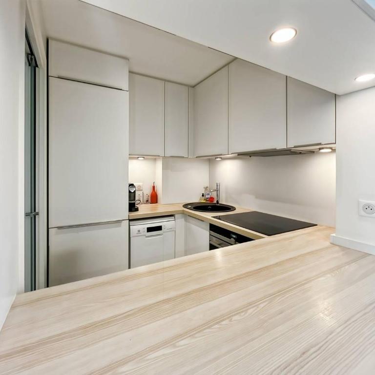 BEL APPARTEMENT 2 COUCHAGES AVEC TERRASSE CENTRE VILLE CANNES - Appartement - Vue sur Jardin - 5