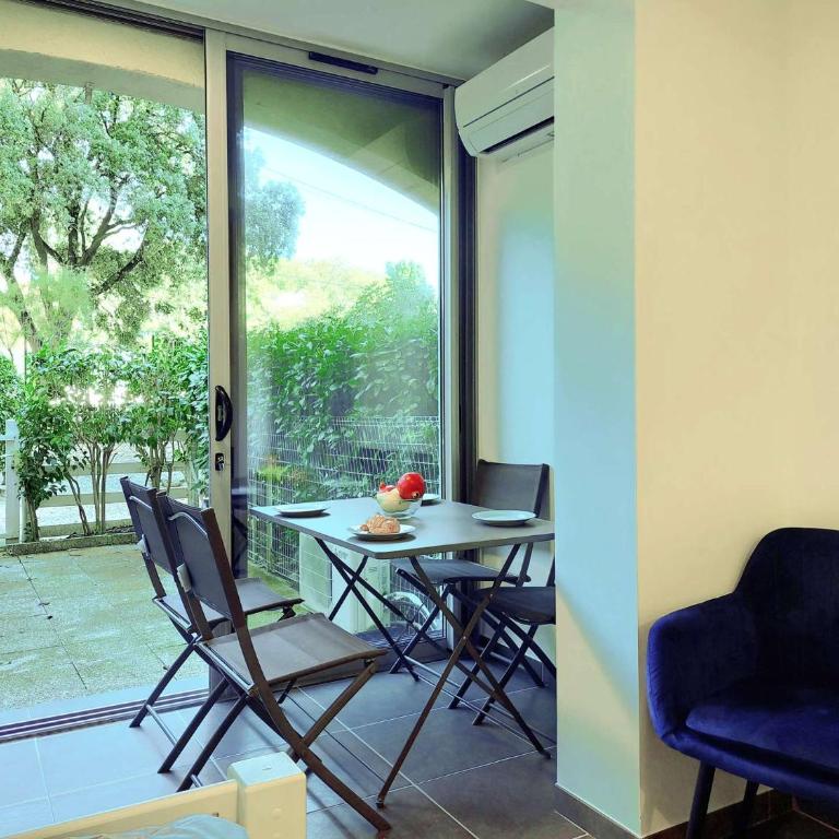 Jardin, terrasse, climatisation, à 5 minutes à pied des plages, commerces et animations - Studio-Apartment - 5