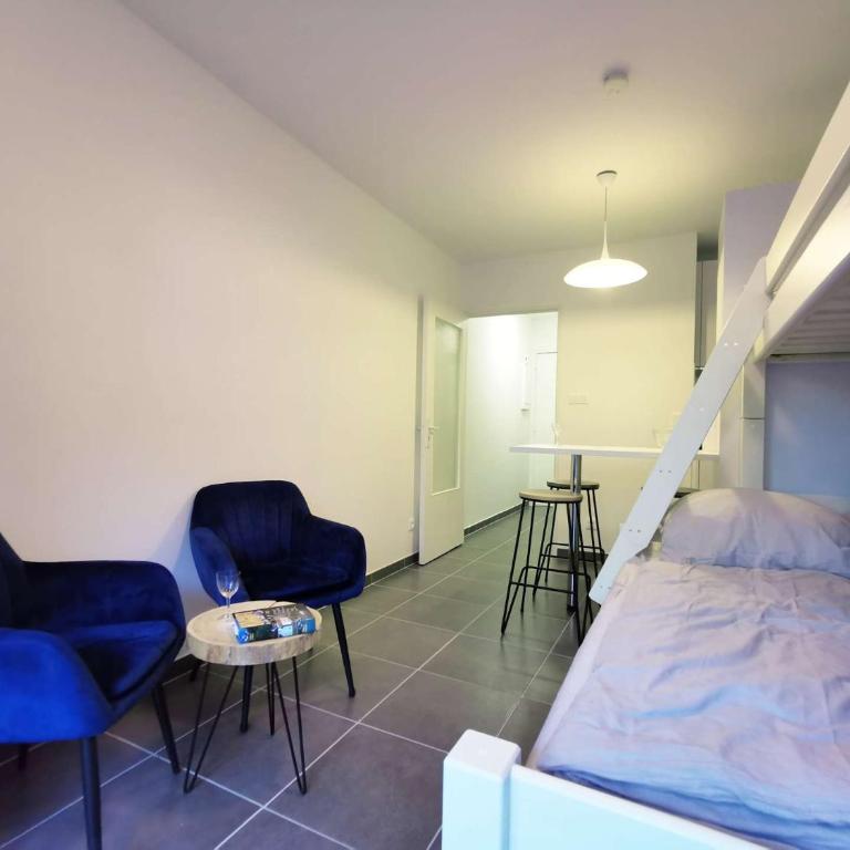 Jardin, terrasse, climatisation, à 5 minutes à pied des plages, commerces et animations - Studio-Apartment - 6