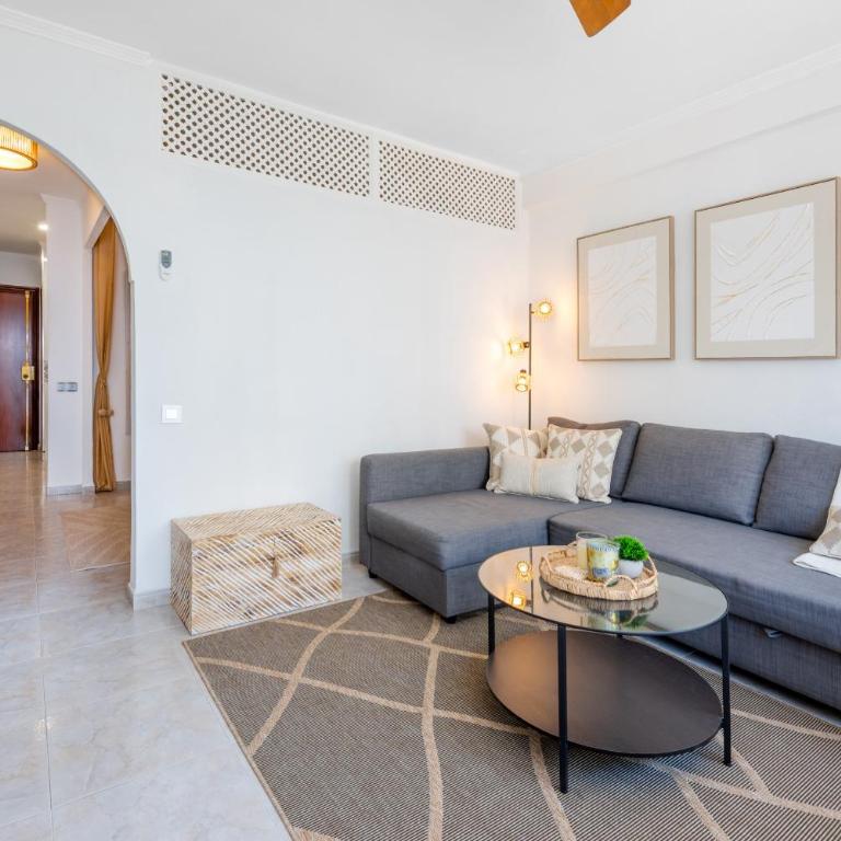 Al Andalus Torremolinos - Bright Coastal Apartment near La Carihuela, Restaurants & Centre - Apartamento de 1 dormitorio - 5