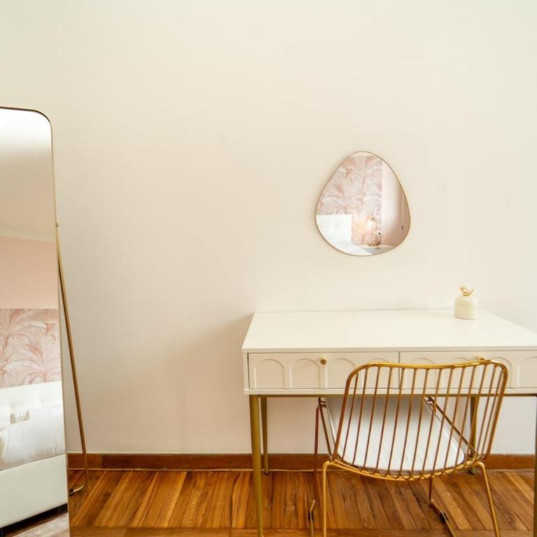Spacious penthouse with terrace in the heart of Como - Apartment mit 3 Schlafzimmern - 22