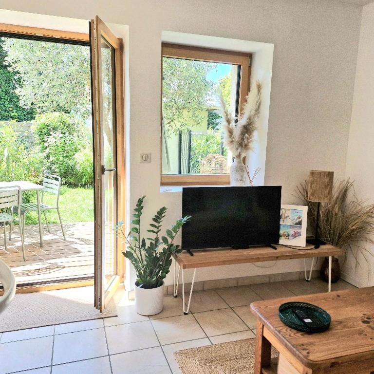 Joli T2, Terrasse et Jardin - Appartement 1 Chambre avec Jardin - 1