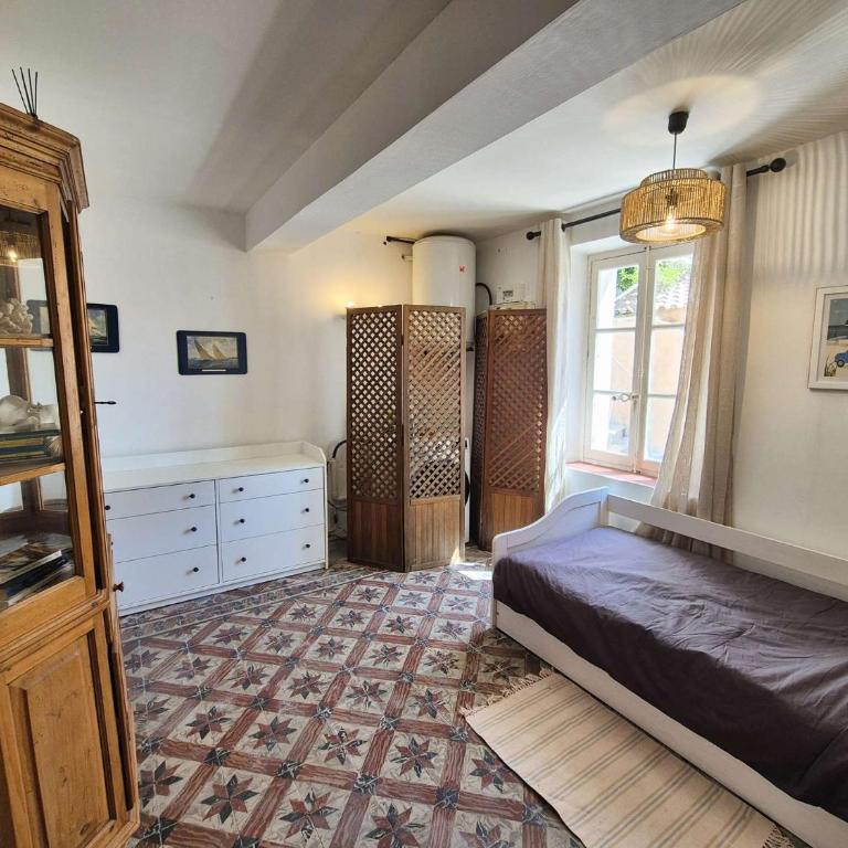Maison de charme avec piscine, climatisé, WIFI, à deux pas du port et des plages - Villa mit privatem Pool - 26