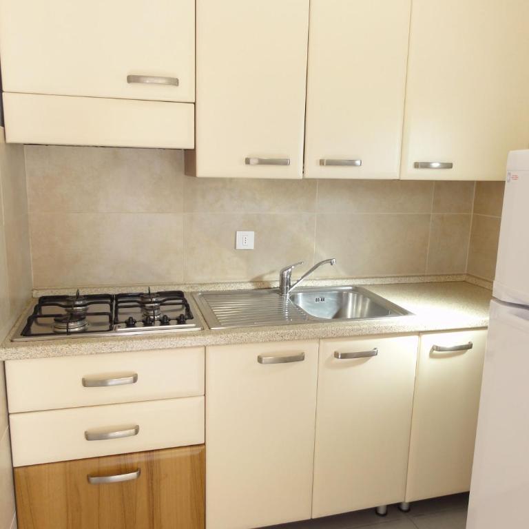 Apartment with terrace in village with pools - Appartamento - 8