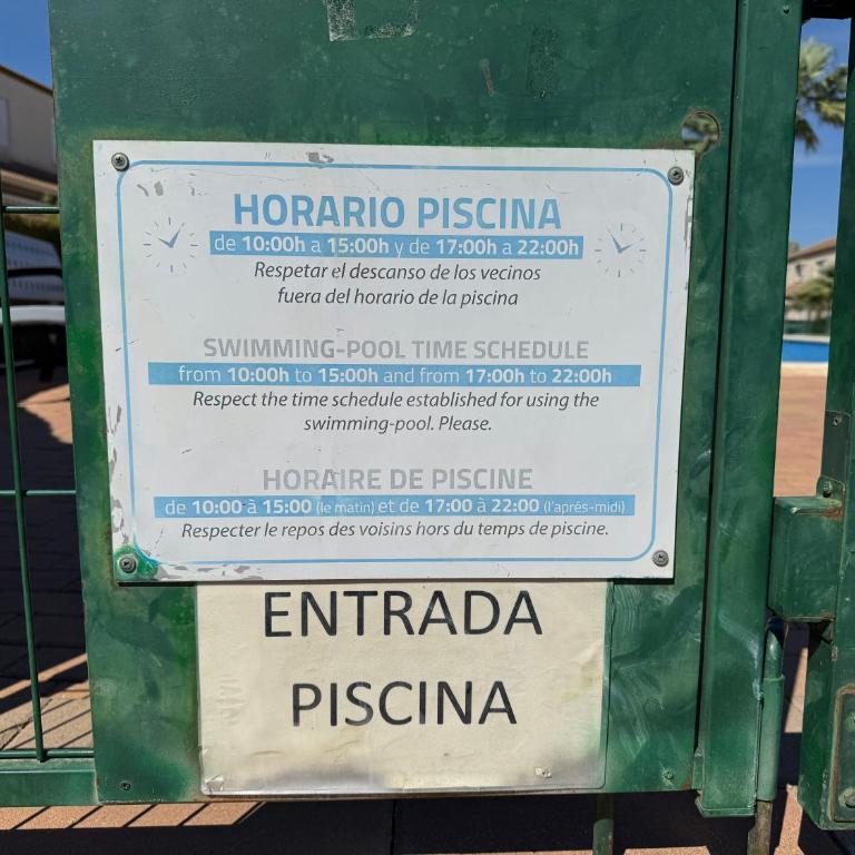Tu adosado con piscina y pádel en Oropesa 55 - Casa de 3 dormitorios - 33