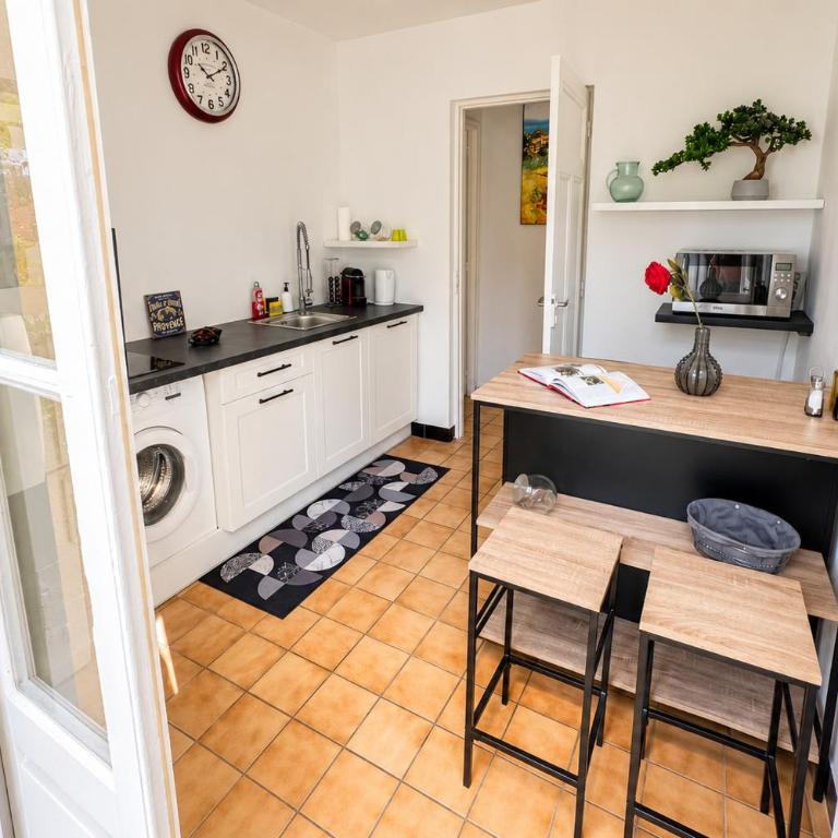 1 ch 1 sdb - Ecrin paisible proche rempart - Appartamento con 1 Camera da Letto e Terrazza - 27