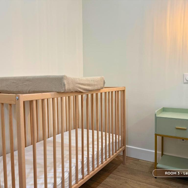 L'Épopée - Maison de caractère familiale - Disneyland 10 min - 2 cuisines - 3 salles de bain - Maison 4 Chambres - 28