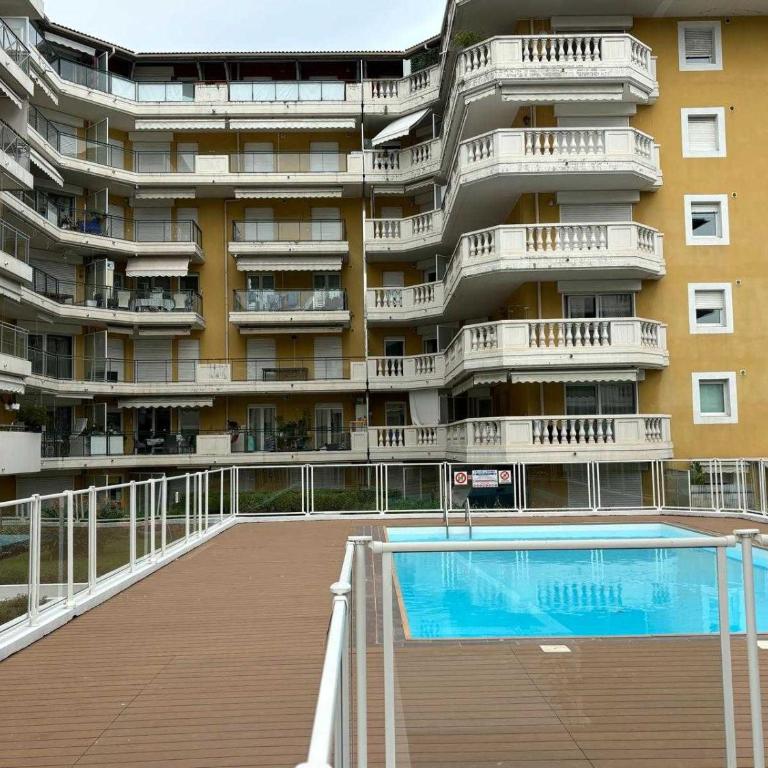 Charming Studio with balcony & pool -Heart of Nice - Appartement - 1