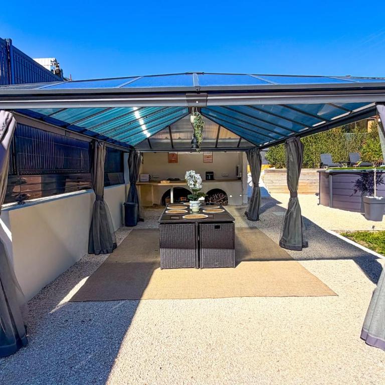 Maison vue montagne avec jaccuzi, piscine privés - Maison 2 Chambres - 14