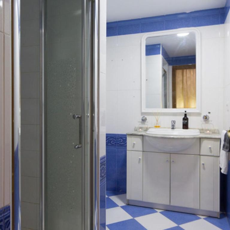 Room in Alicante with shared terrace 8 Agost - Chambre Double - 5