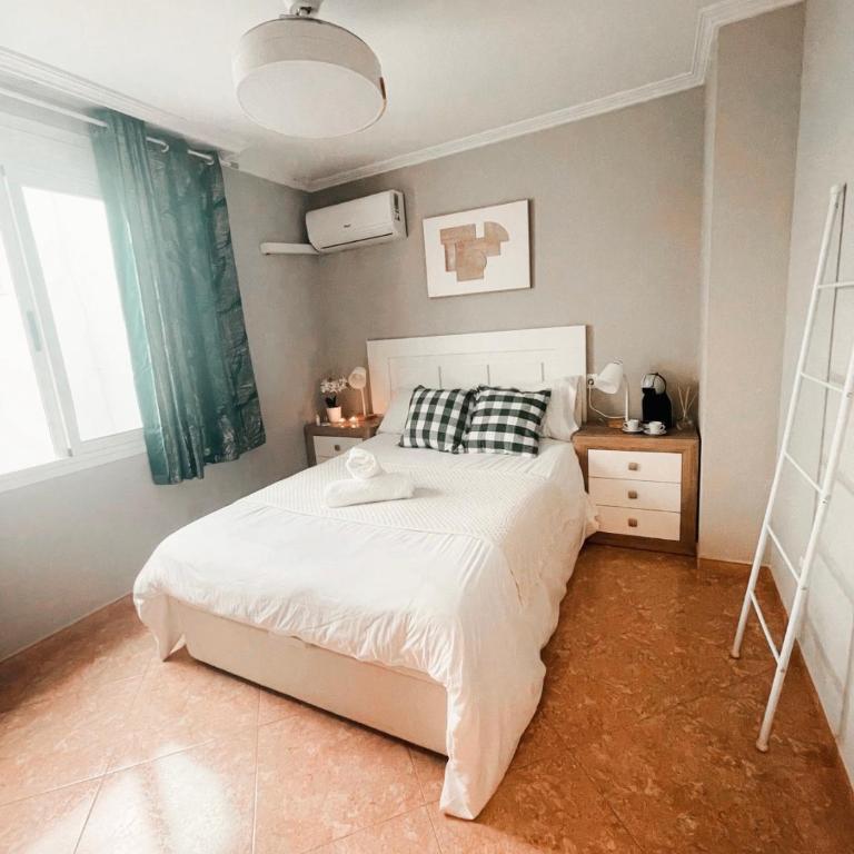 Room in Alicante with shared terrace 8 Agost - Chambre Double - 2