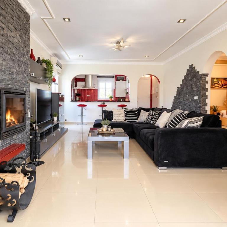 Agradable villa con piscina - Maison 2 Chambres - 10