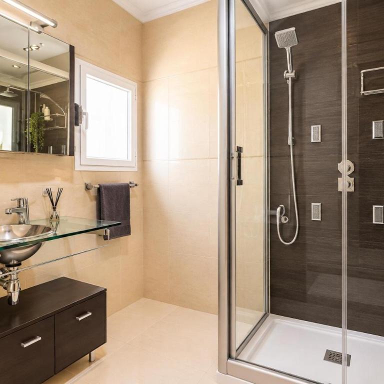 Agradable villa con piscina - Maison 2 Chambres - 21