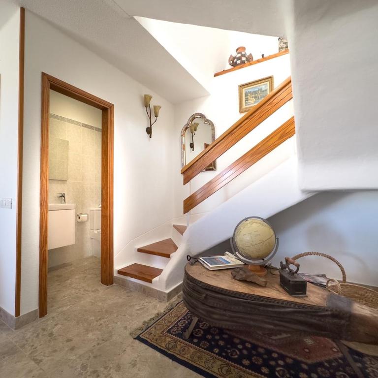 Spacious apartment with garden 3 min from the beach - Three-Bedroom Apartment - 31