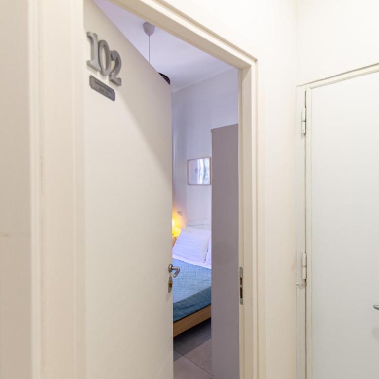 NOH Trastevere Residenze - Double Room with Private Bathroom - 11