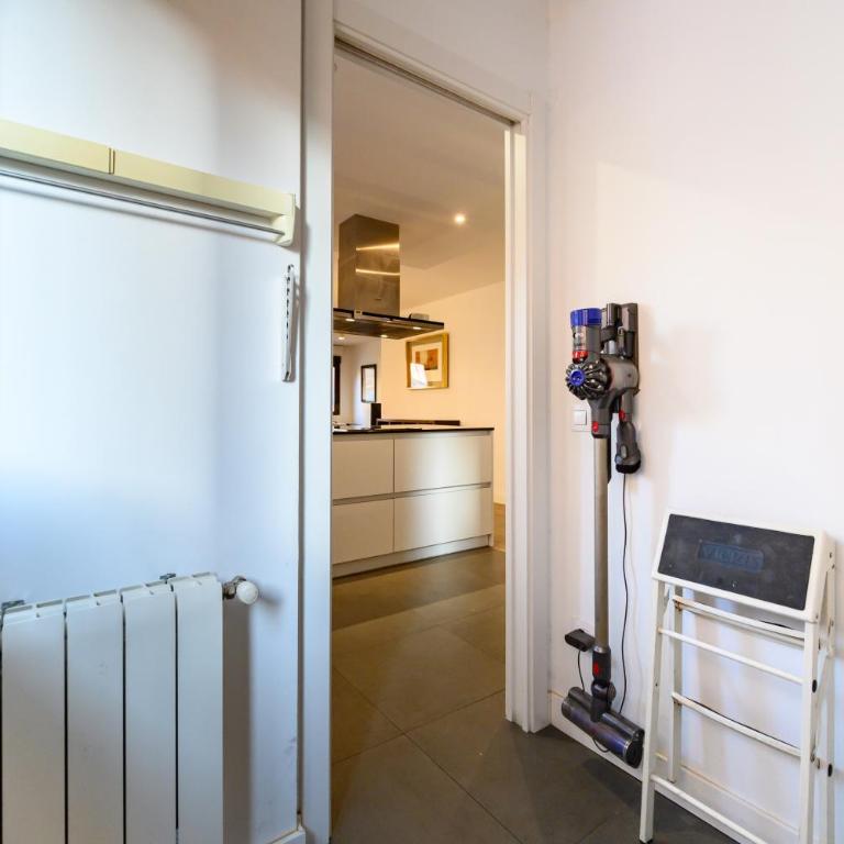 ASO941B - Piso de 3 dormitorios y 2 baños - Alquiler temporal - Apartment mit 3 Schlafzimmern - 52