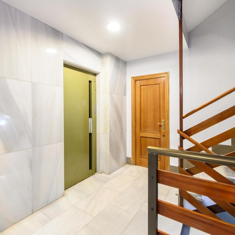 ASO941B - Piso de 3 dormitorios y 2 baños - Alquiler temporal - Apartment mit 3 Schlafzimmern - 62