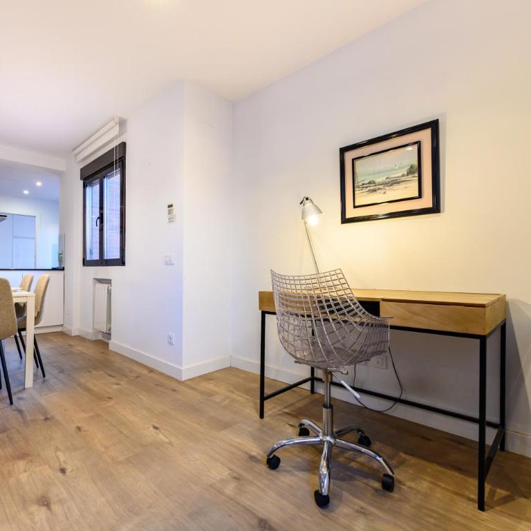 ASO941B - Piso de 3 dormitorios y 2 baños - Alquiler temporal - Apartment mit 3 Schlafzimmern - 55
